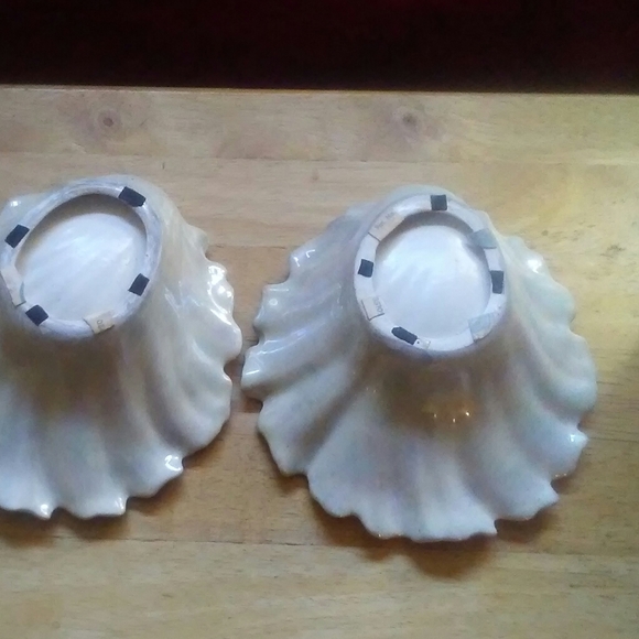 Matching 2 PC Shell Set - Picture 2 of 2